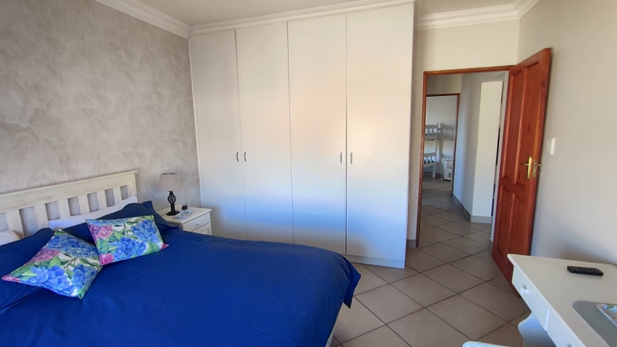 6 Bedroom Property for Sale in Stilbaai Wes Western Cape